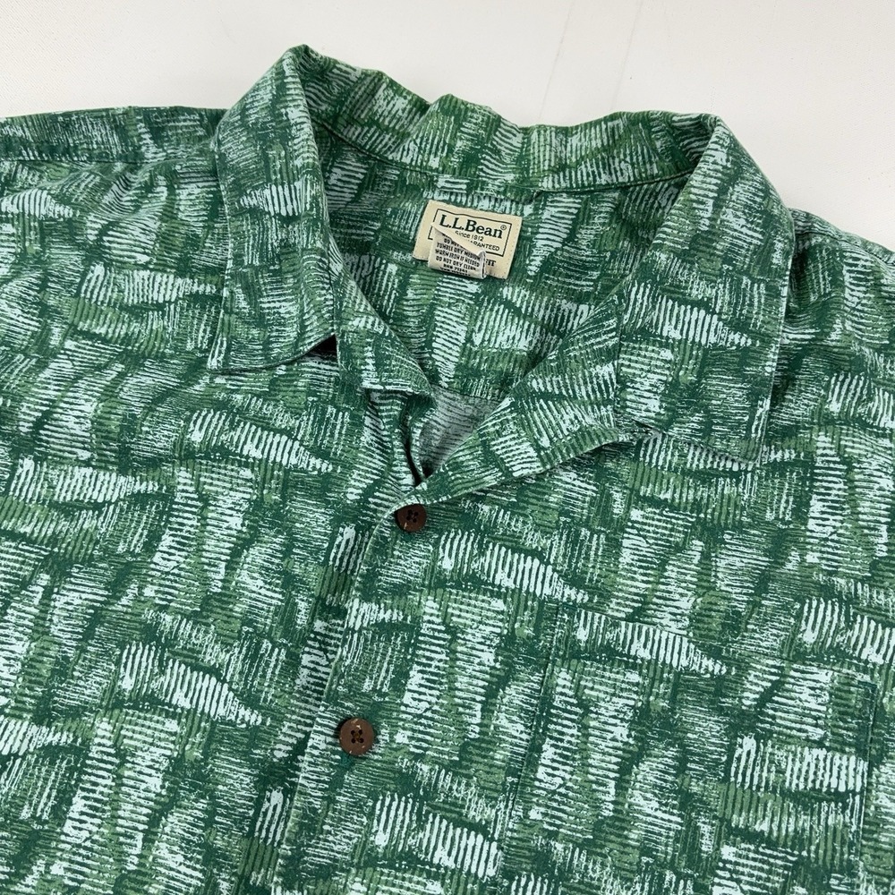 L.L. Bean Shirt Mens 2XL Green Geometric Short Sleeve Button Up Cotton 300229